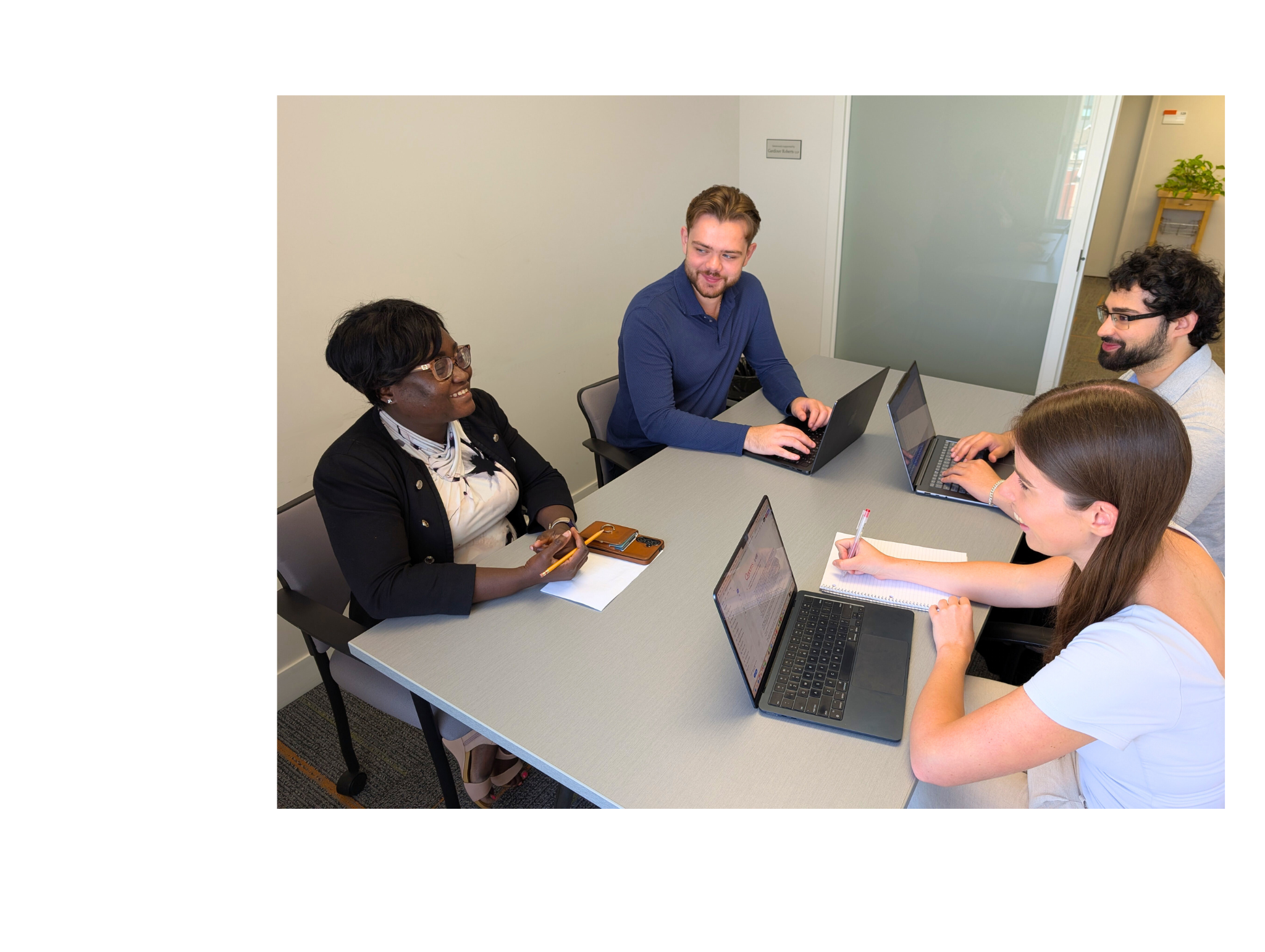 Donate to Queen's Business Law Clinic Fund