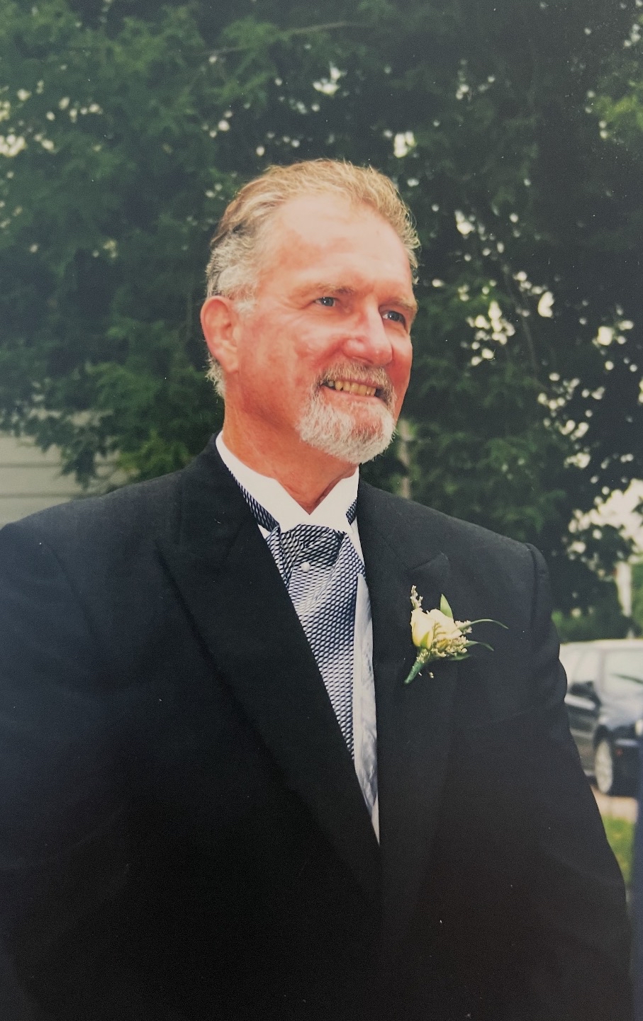 Donate to In Memory of Bob Howes - Queen’s Football coach